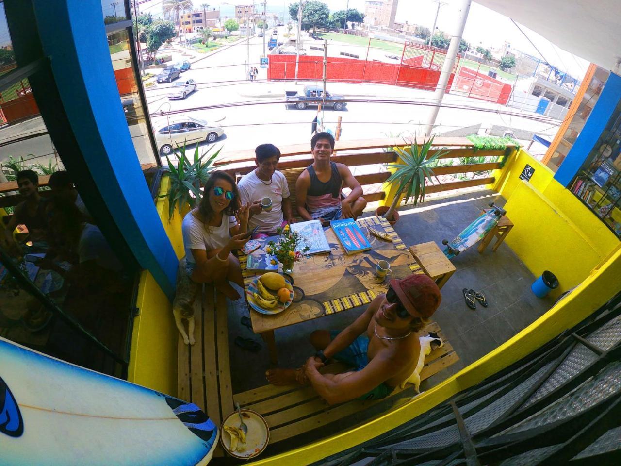 Urcia Surf House Hostel Huanchaco Exterior photo