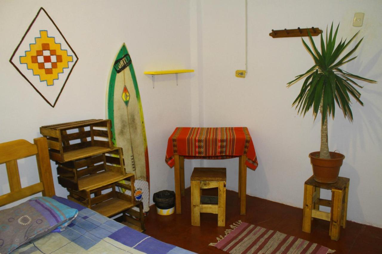 Urcia Surf House Hostel Huanchaco Exterior photo